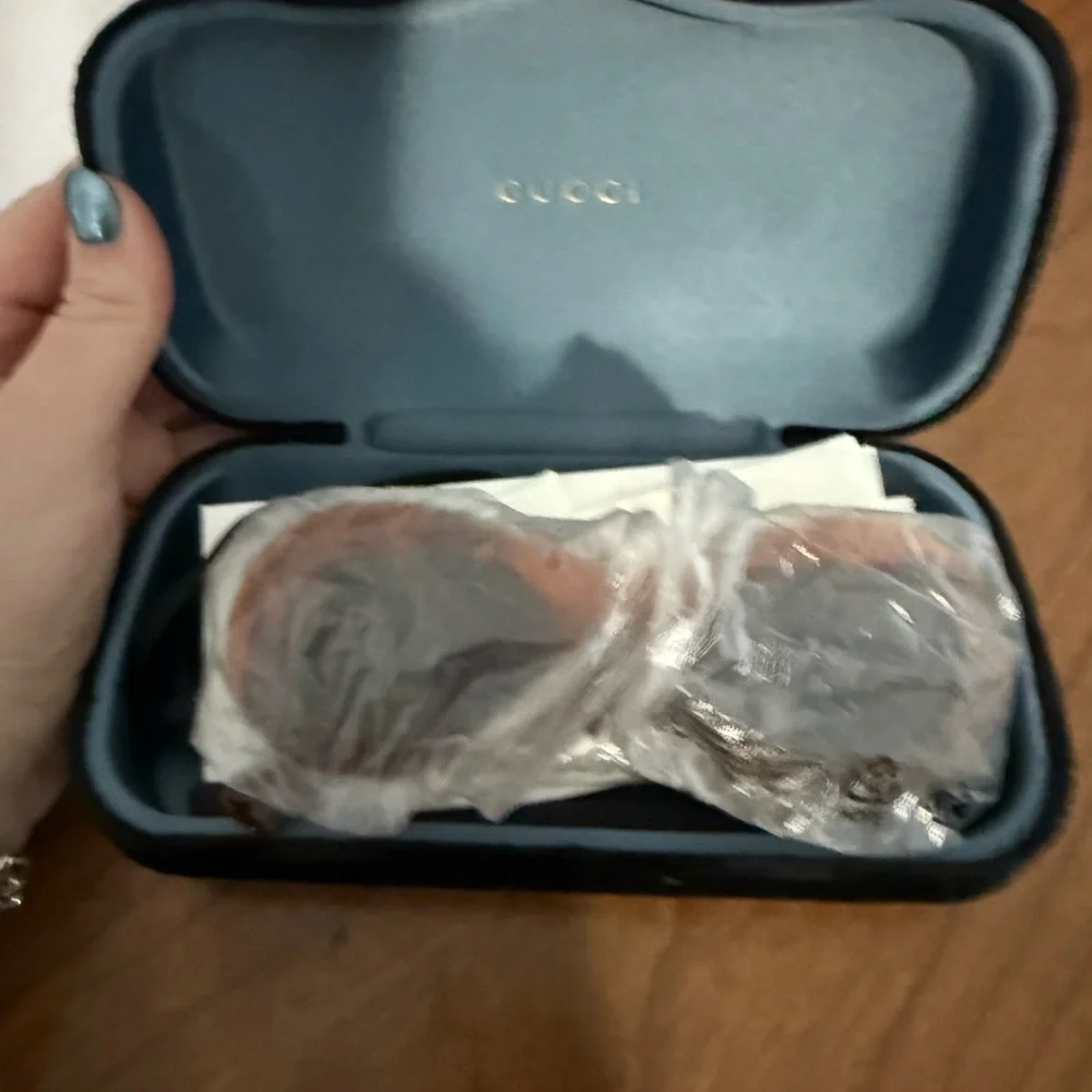 New - Gucci Oval Frame Sunglasses